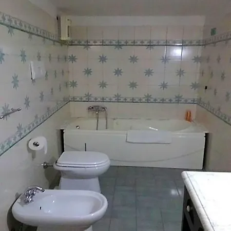Il Sorriso Nocleg ze śniadaniem 4*